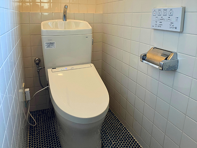 お手入れしやすい最新トイレにお取替え